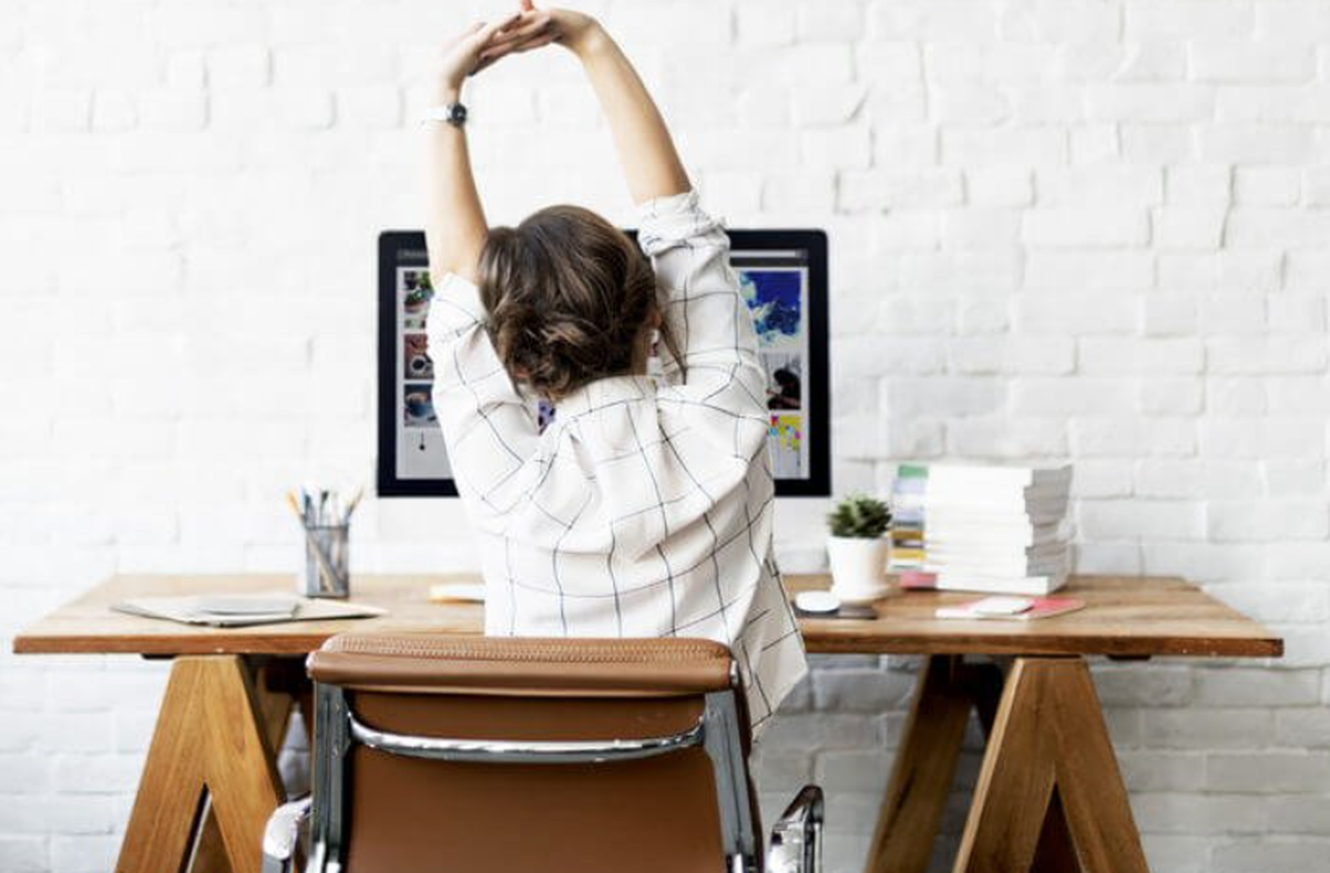 how-to-be-healthy-in-the-office-5-simple-steps