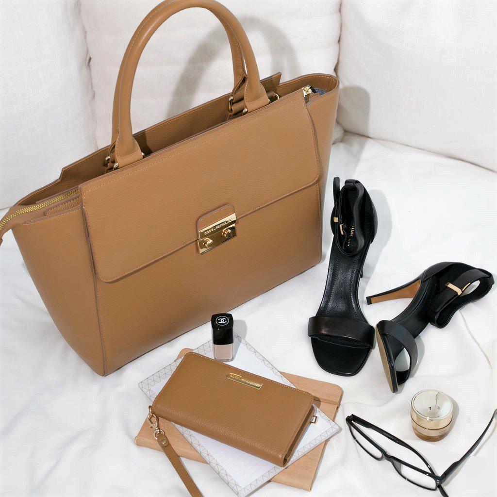 14" DANIELLE Designer Laptop Handbag | PEBBLE LEATHER | CHAMPAGNE GOLD | PRE ORDER - LATE JUNE DELIVERY-Laptop bag-CODE REPUBLIC-Tan-CODE REPUBLIC laptop bags womens laptop bags laptop handbags ladies laptop bags laptop carrying bags